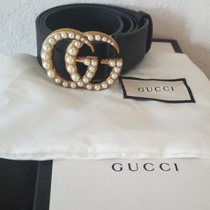 Gucci Leather Belt with Pearl GG